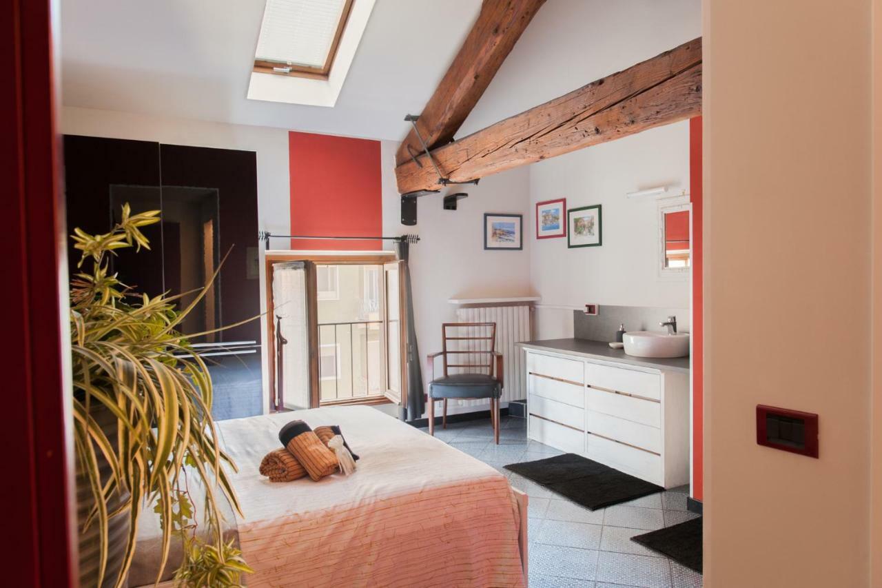 Mi Casa Tu Casa * Pavía